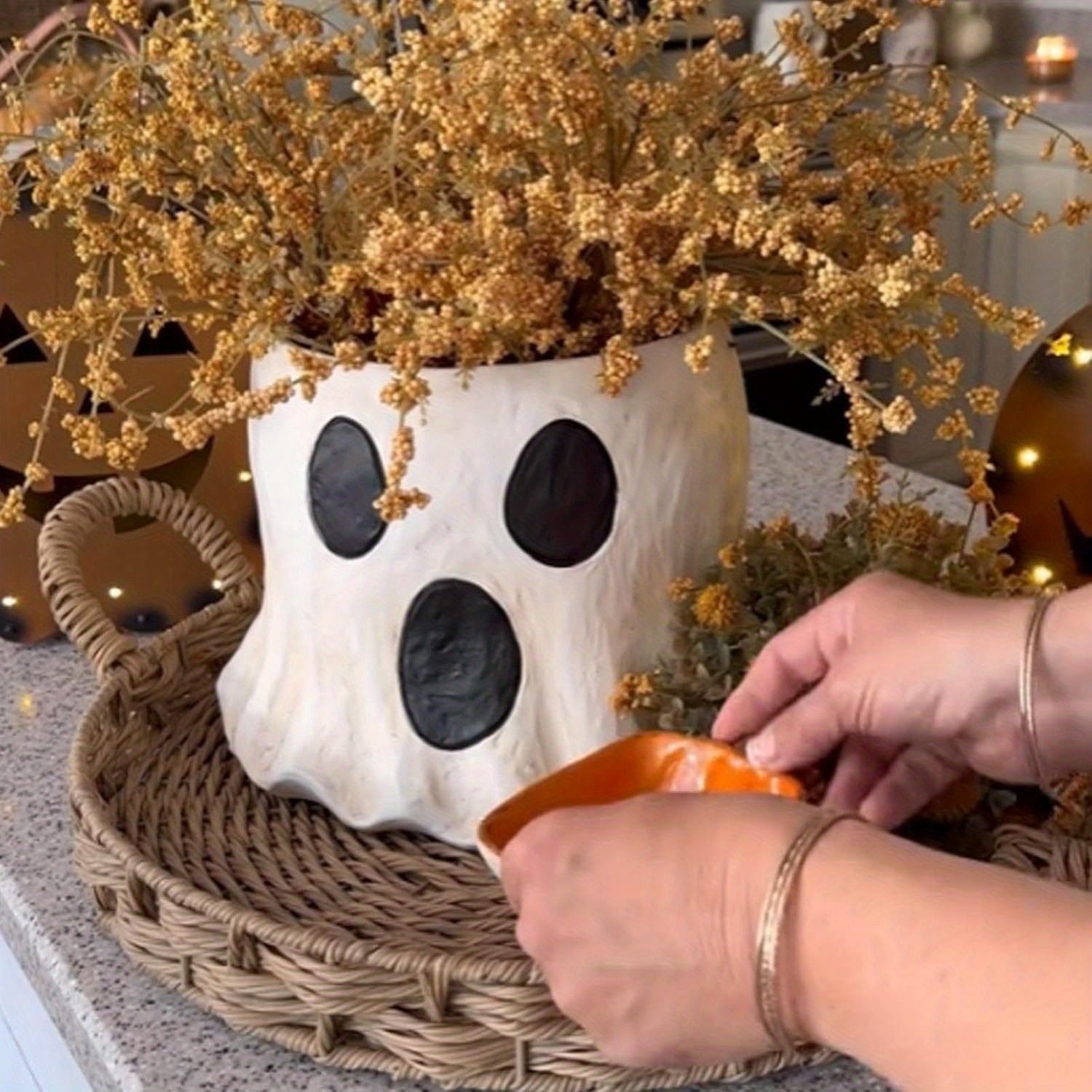 1Pc Resin Ghost Bucket Vase, Cute Virus Ghost Bucket, Christmas Festival Home & Kitchen Decor